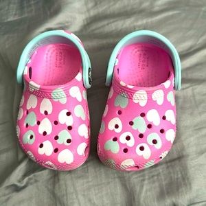 The sweetest toddler 4c heart crocs!
